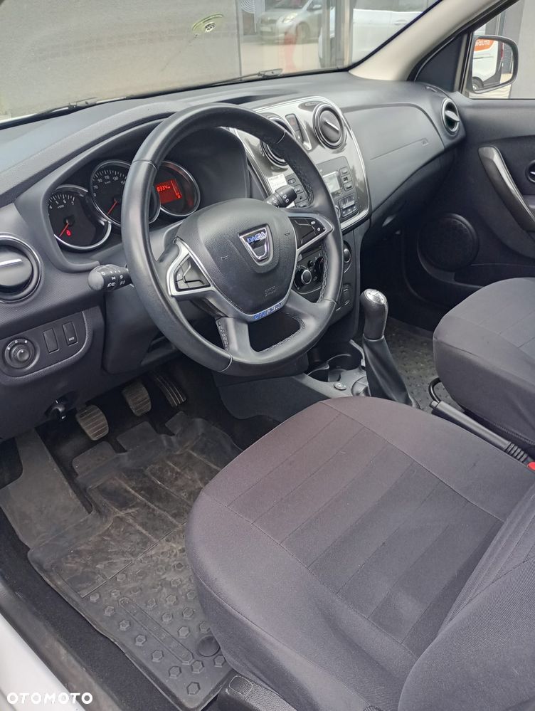 Dacia Sandero 0.9 TCe Laureate S&S - 13