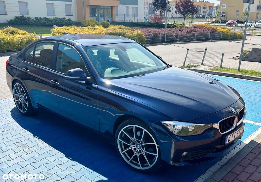 BMW Seria 3 320d DPF Efficient Dynamics Edition - 1