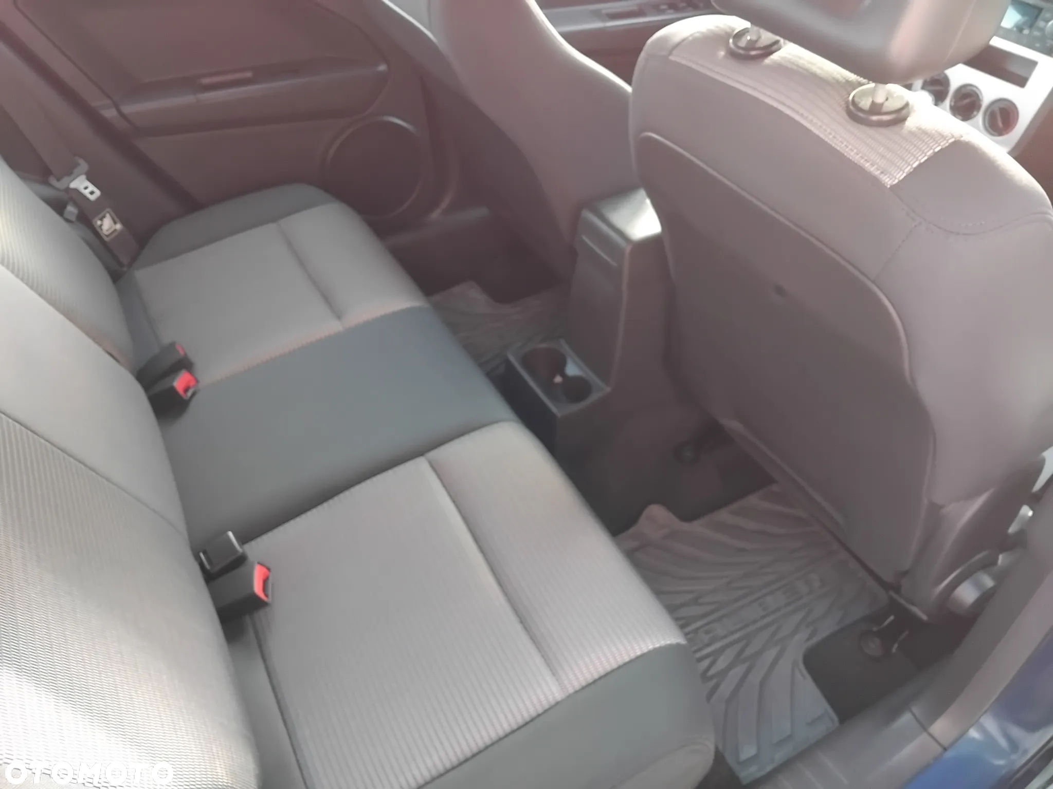 Dodge Caliber 1.8 SXT - 9