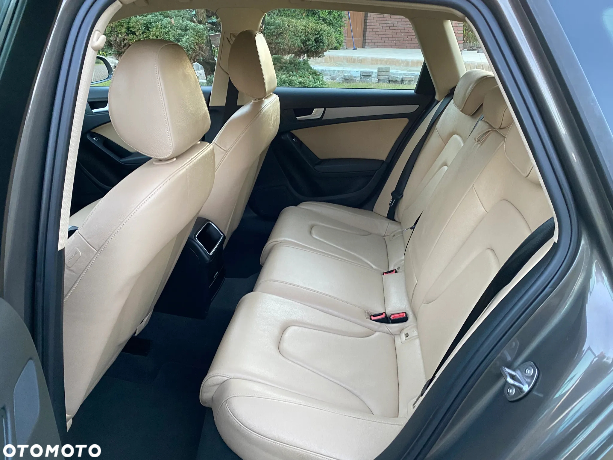 Audi A4 Avant 2.0 TDI 120g DPF Attraction - 10