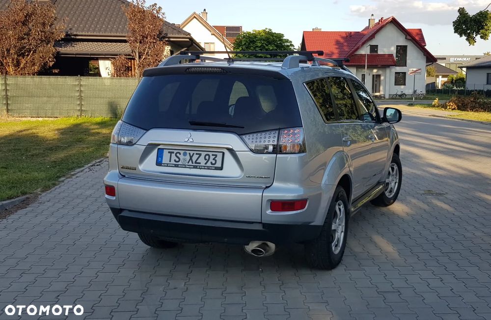 Mitsubishi Outlander 2.0 2WD Invite - 13