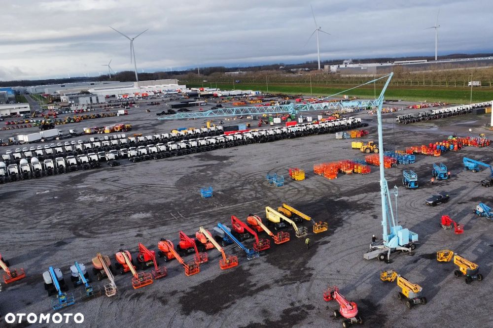 Potain IGO32 Tri/A / Mobilny samowznoszący żuraw wieżowy / 4400 MTH! - 17