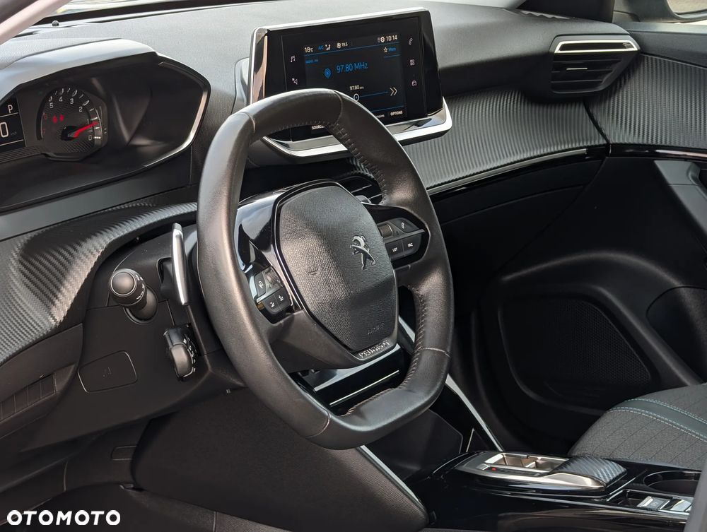 Peugeot 2008 BlueHDi 130 Allure S&S EAT8 - 21