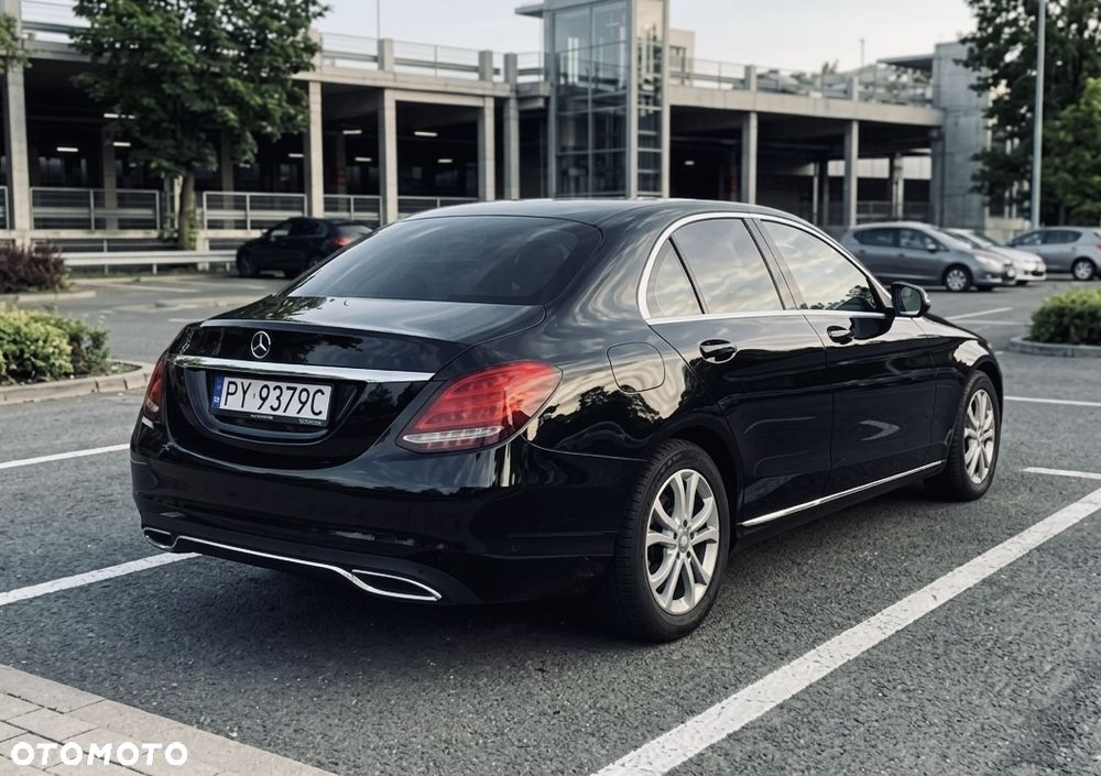 Mercedes-Benz Klasa C 180 7G-TRONIC - 2