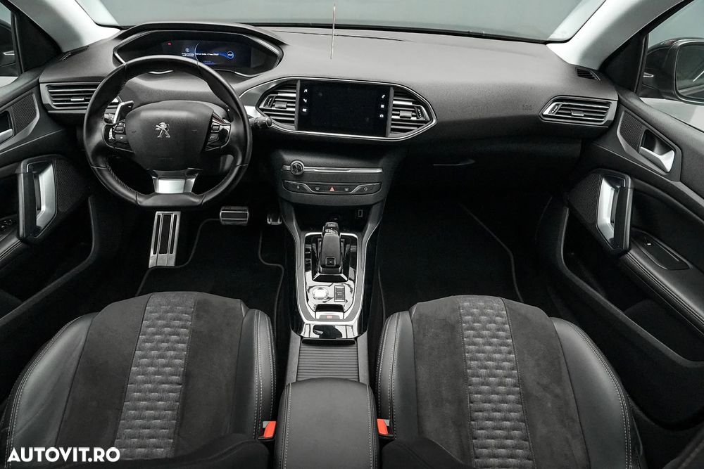 Peugeot 308 1.5L BlueHDI 130 S&S EAT8 Active - 8