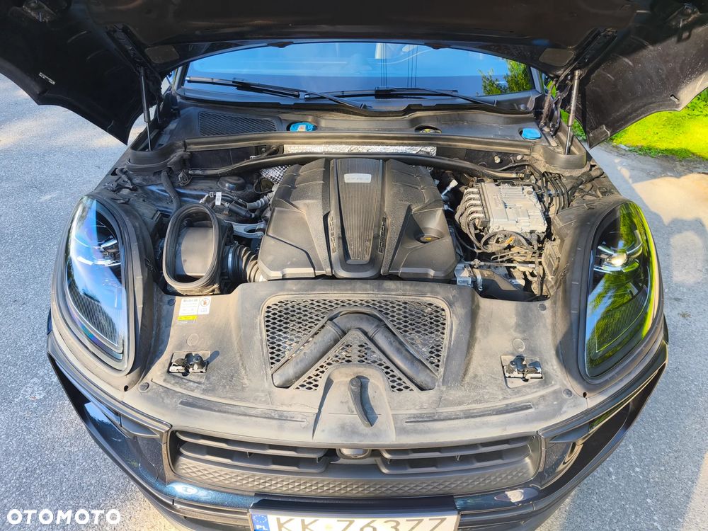 Porsche Macan - 29