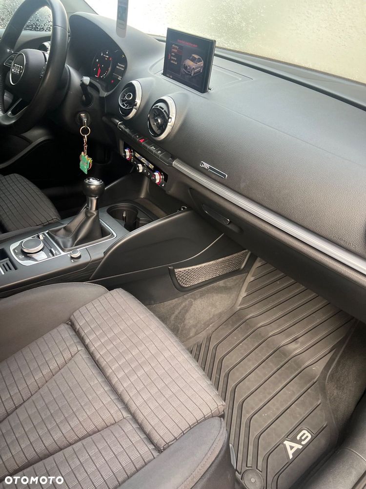 Audi A3 Limousine 1.6 TDI - 5