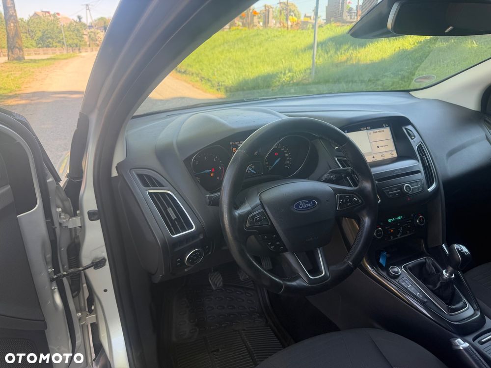 Ford Focus - 18