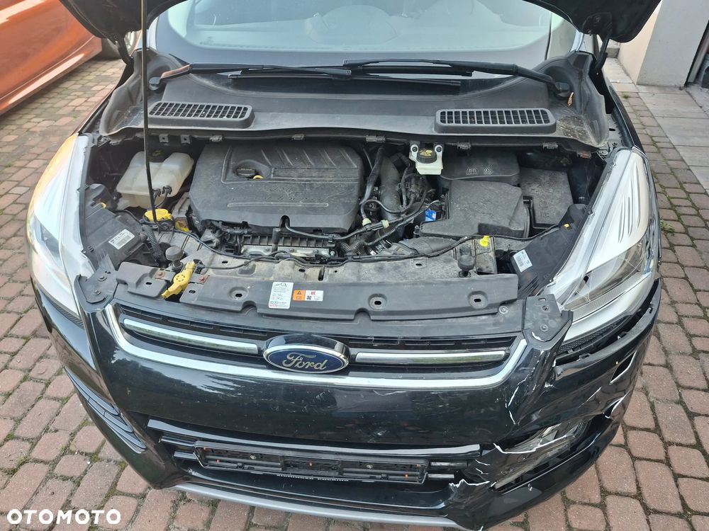 Ford Kuga 1.5 EcoBoost 2x4 Titanium - 15