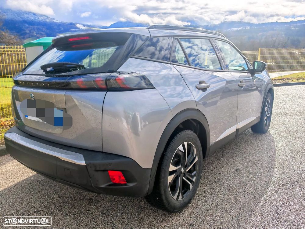 Peugeot e-2008 Allure - 2