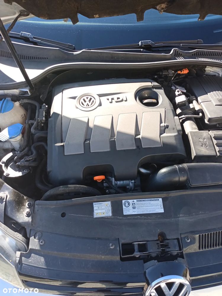 Volkswagen Golf 1.6 TDI DPF BlueMotion Technology Comfortline - 13