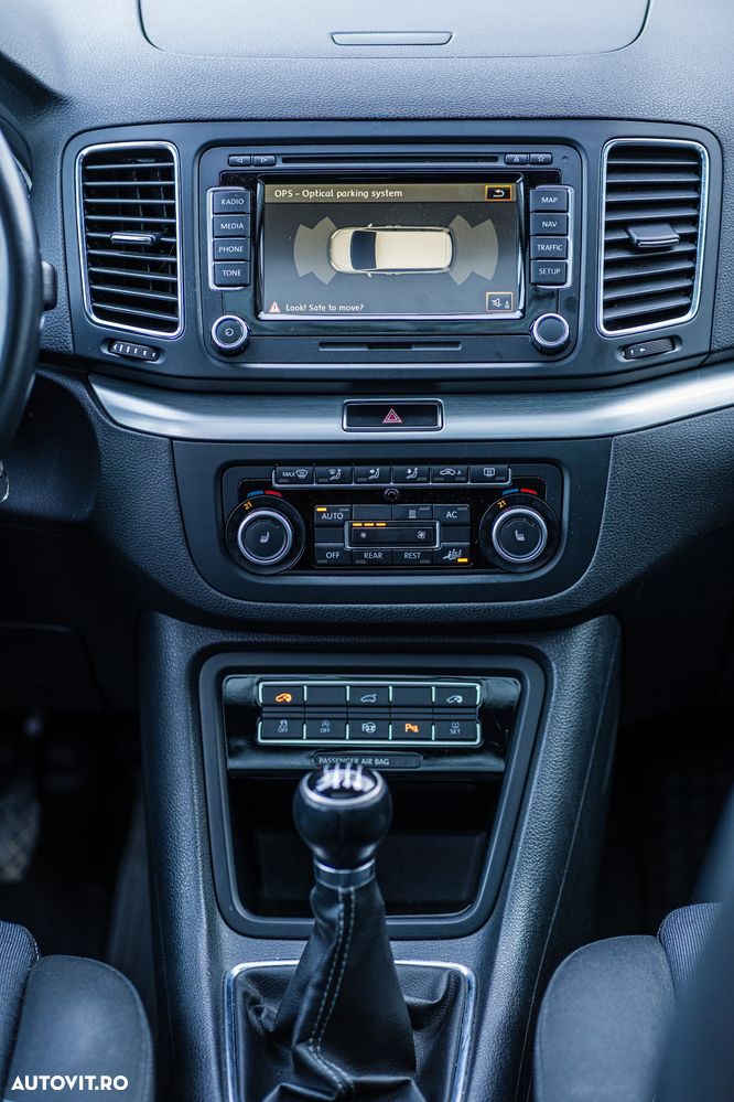 Volkswagen Sharan 2.0 TDI Blue Motion Style - 6