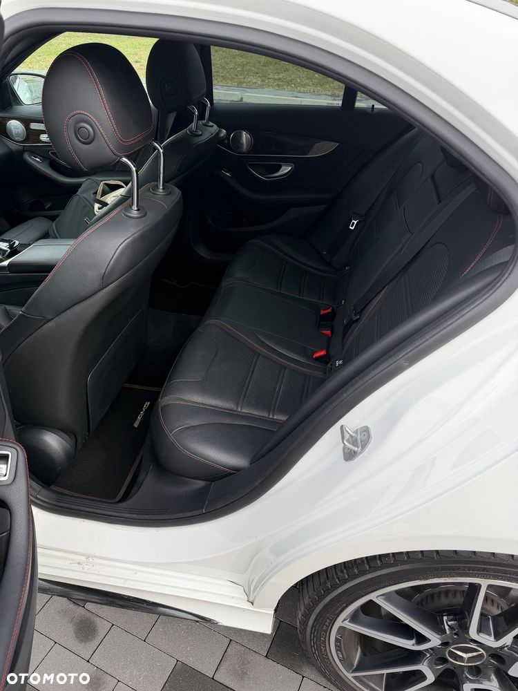 Mercedes-Benz Klasa C AMG 43 4Matic 9G-TRONIC - 16