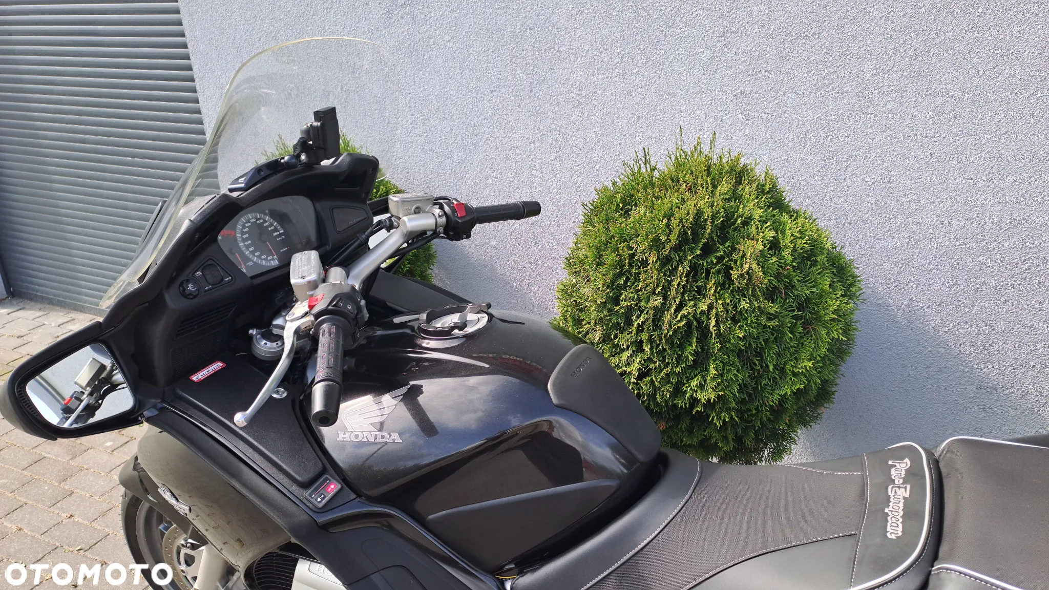 Honda ST - 33