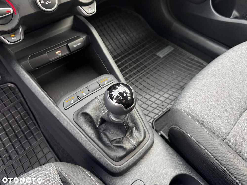 Kia Stonic 1.2 M - 13