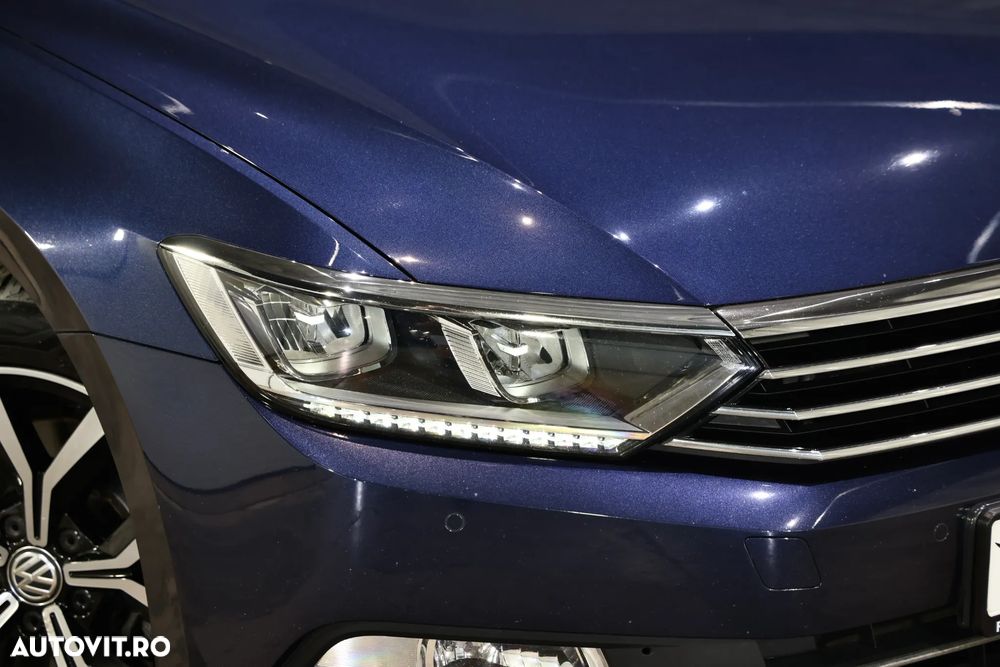 Volkswagen Passat 2.0 TDI DSG (BlueMotion Technology) Highline - 35