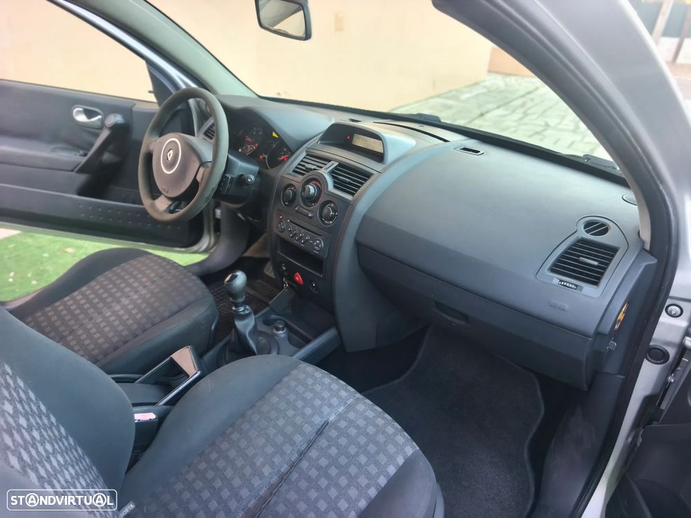 Renault Megane - 10