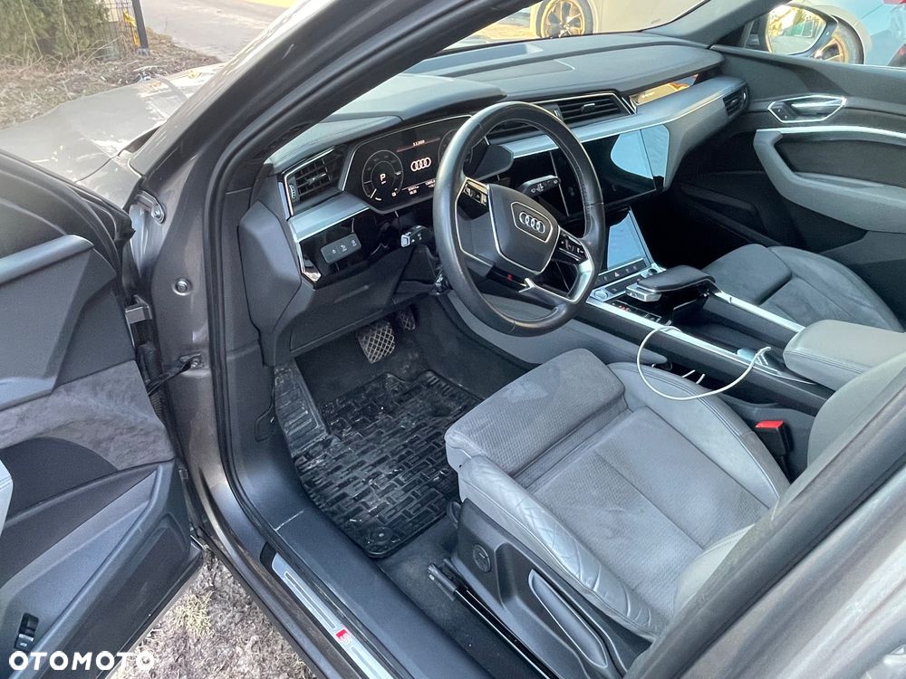 Audi e-tron 55 Quattro S Line - 6
