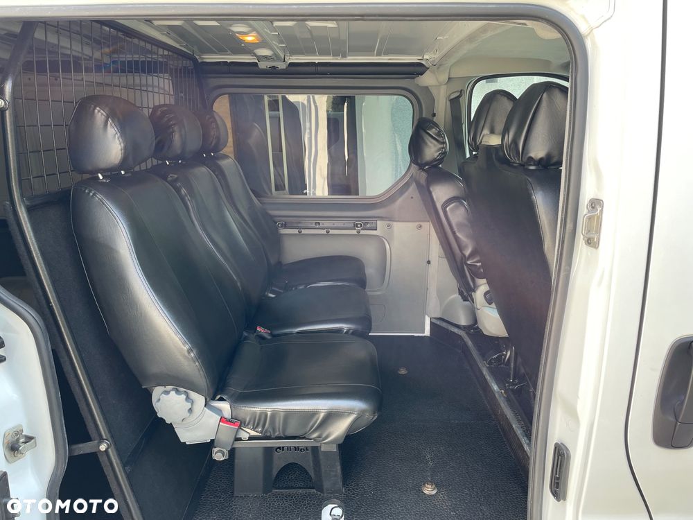 Opel Vivaro - 22