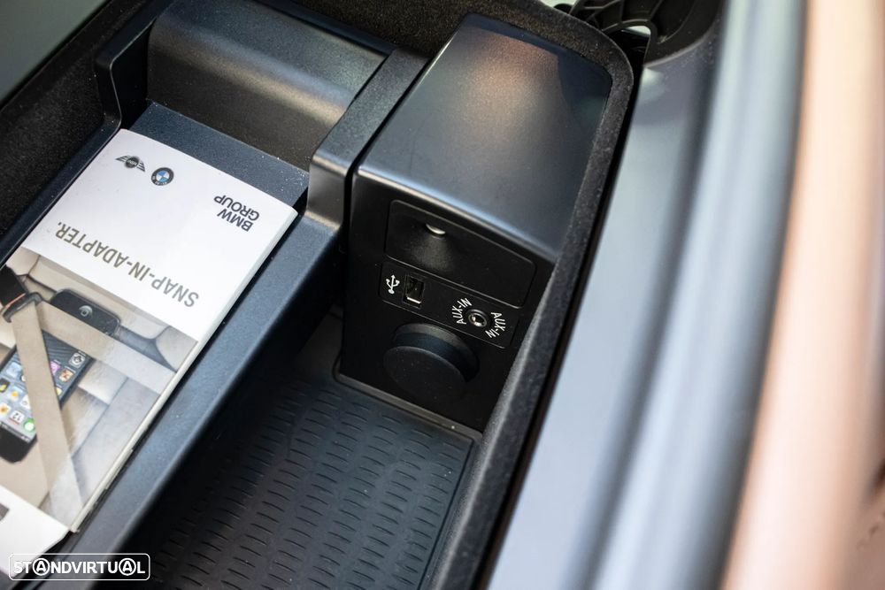 BMW 750 Li xDrive Pack M — fotografia 36