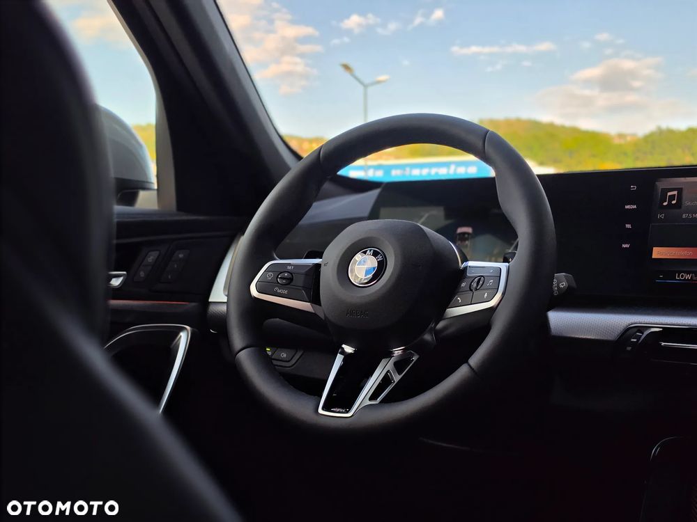 BMW X1 sDrive20i mHEV - 34