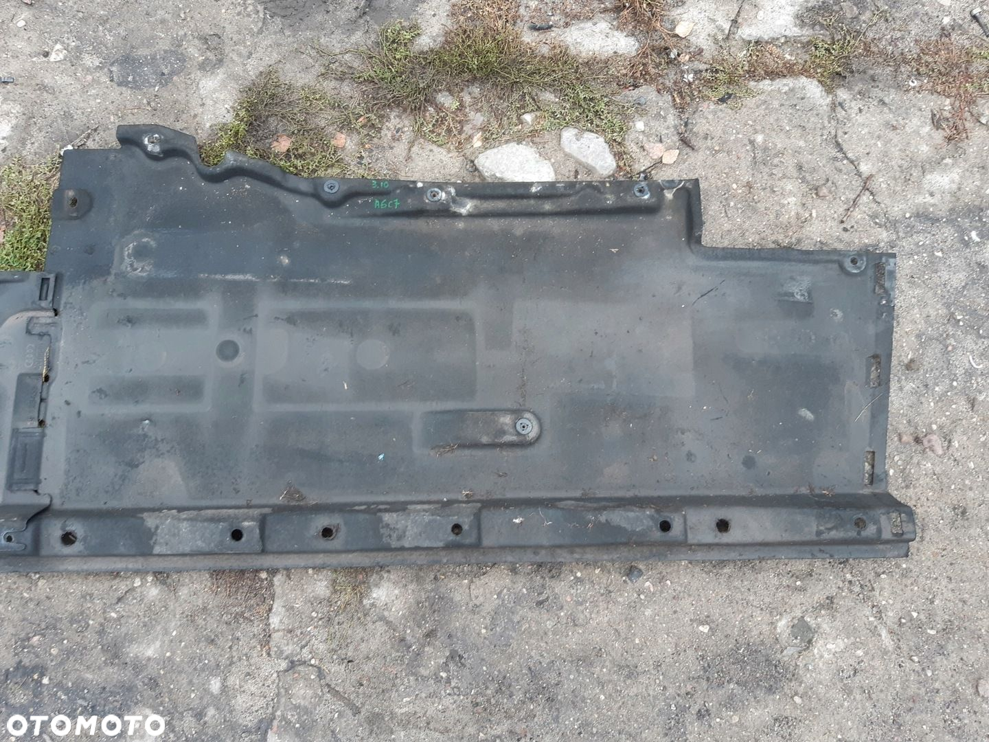 AUDI A6 C7 OSŁONA PŁYTA PODWOZIA PRAWA 4G0825208 4G0825216 - 4