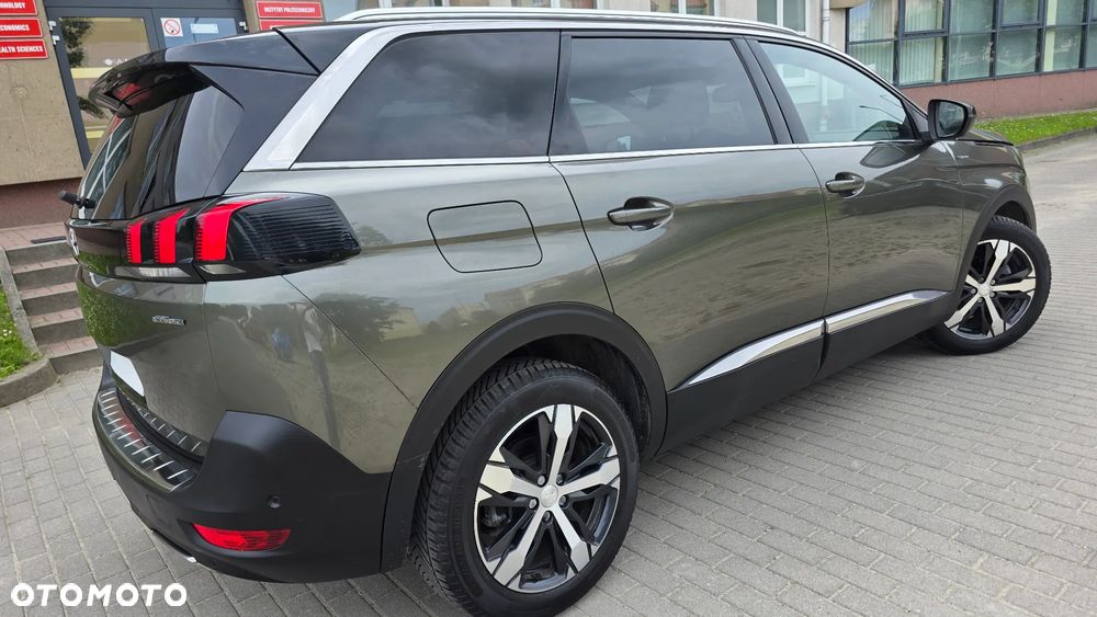 Peugeot 5008 - 5