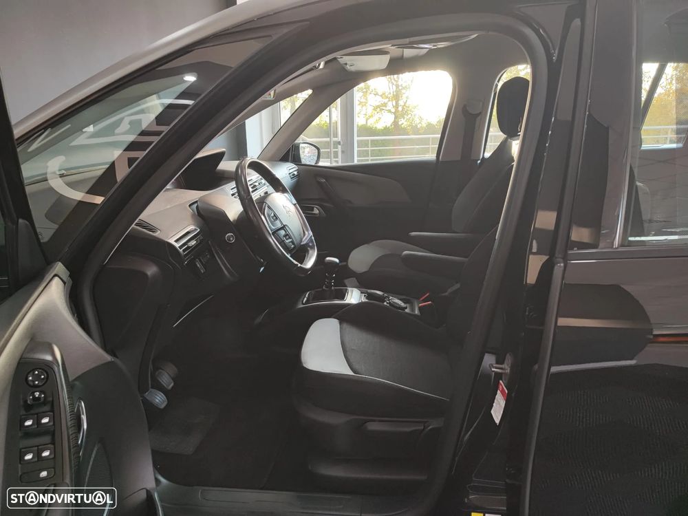 Citroën C4 Grand Picasso 1.6 e-HDi Intensive - 31