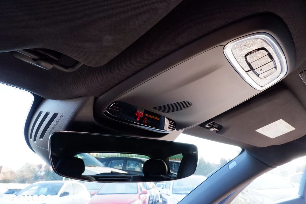 Volvo V90 T5 R-Design - 17