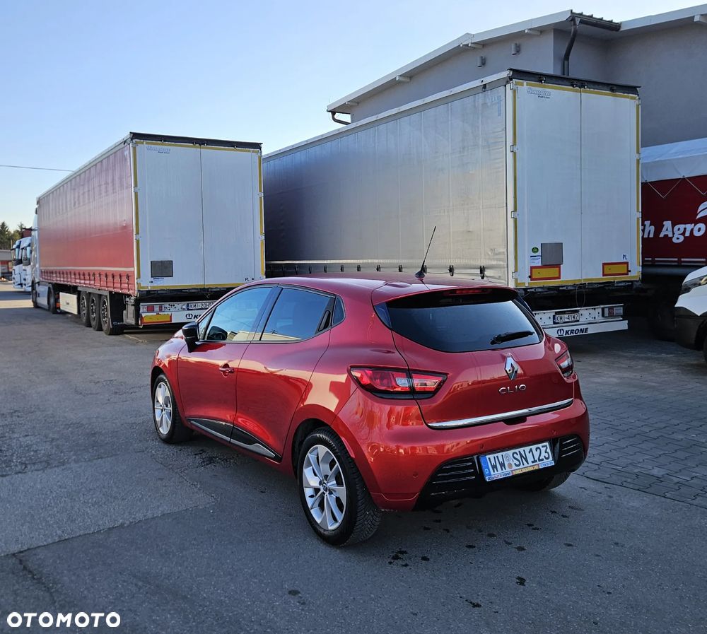 Renault Clio 1.2 16V 75 LIMITED - 6