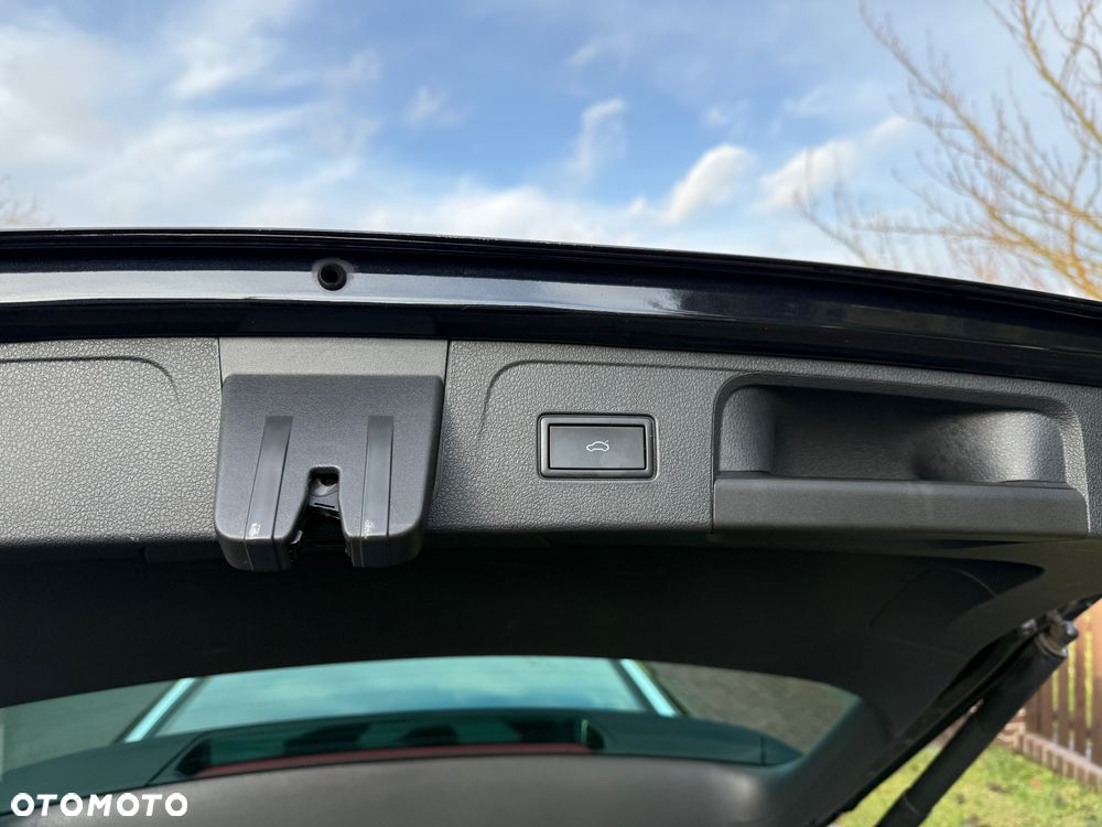 Volkswagen Passat 2.0 TDI 4Mot Elegance DSG - 27