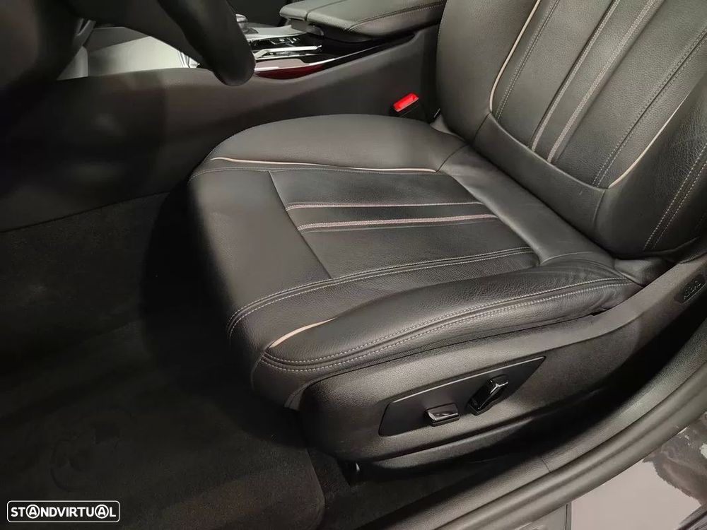 BMW 520 e Line Luxury - 35