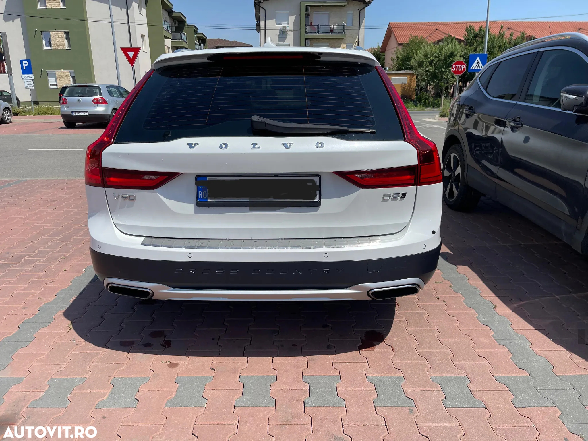 Volvo V90 V90CC D5 AWD - 13