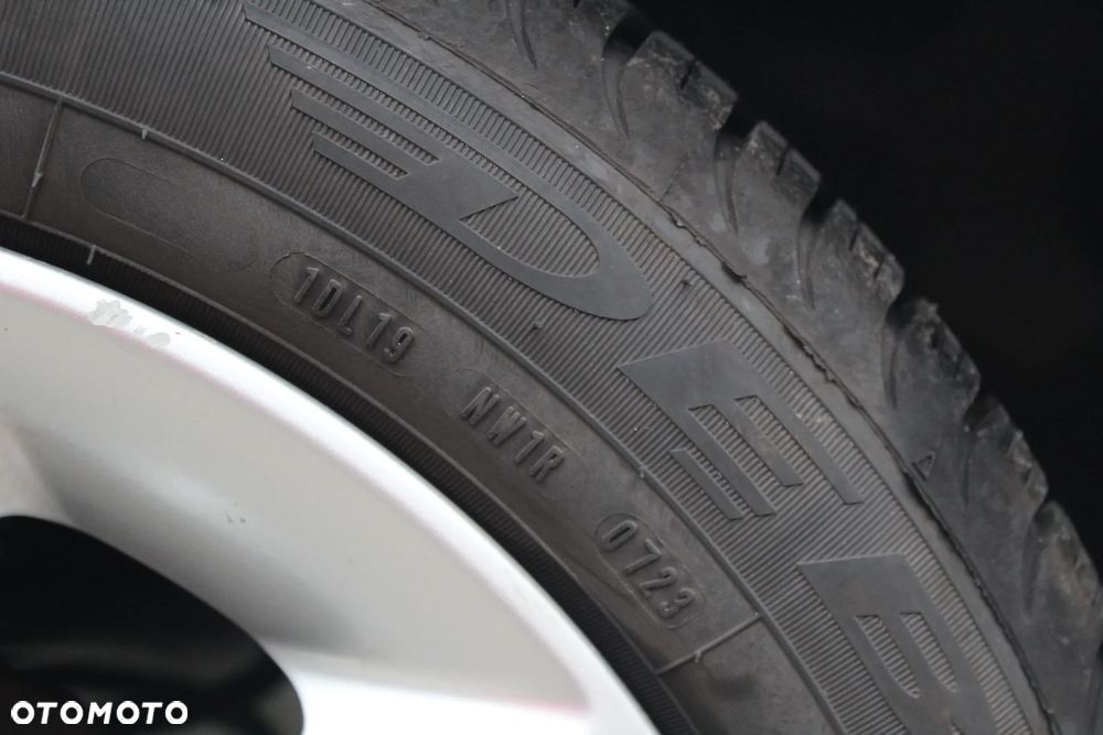 Opel Corsa 1.2 16V Cosmo - 9