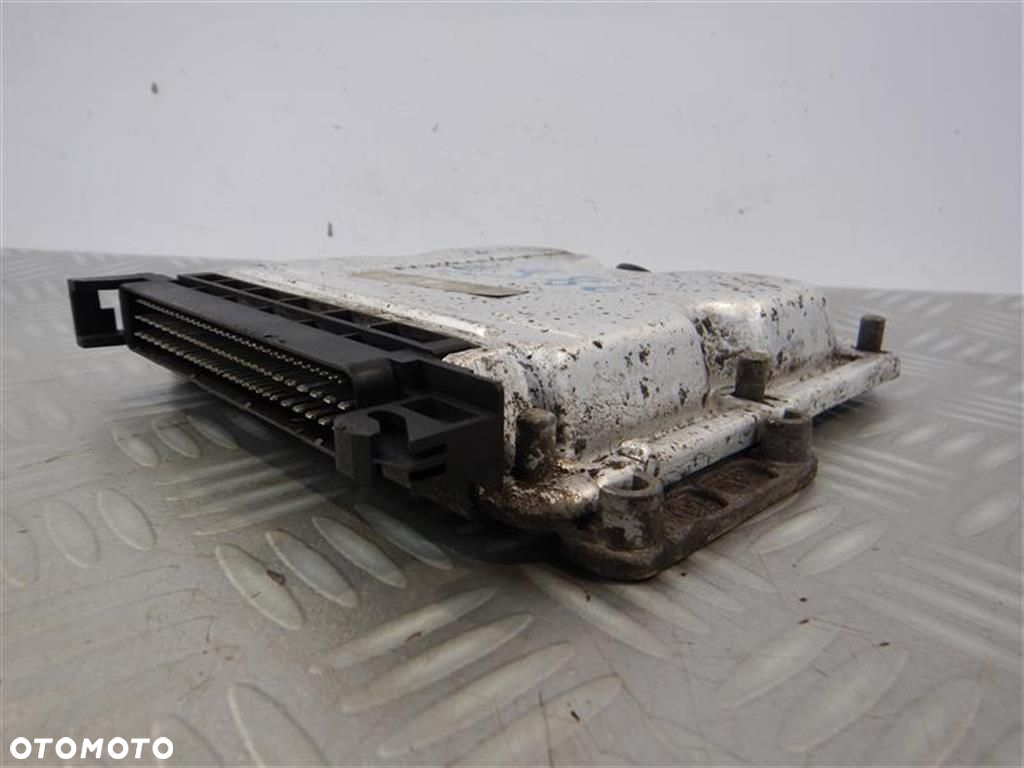 Komputer sterownik silnika Peugeot 206 2.0HDI 90KM  1999-2009R  9641606980 - 2
