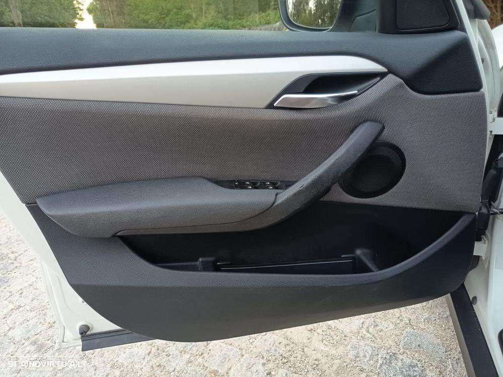 BMW X1 sDrive18d xLine - 16