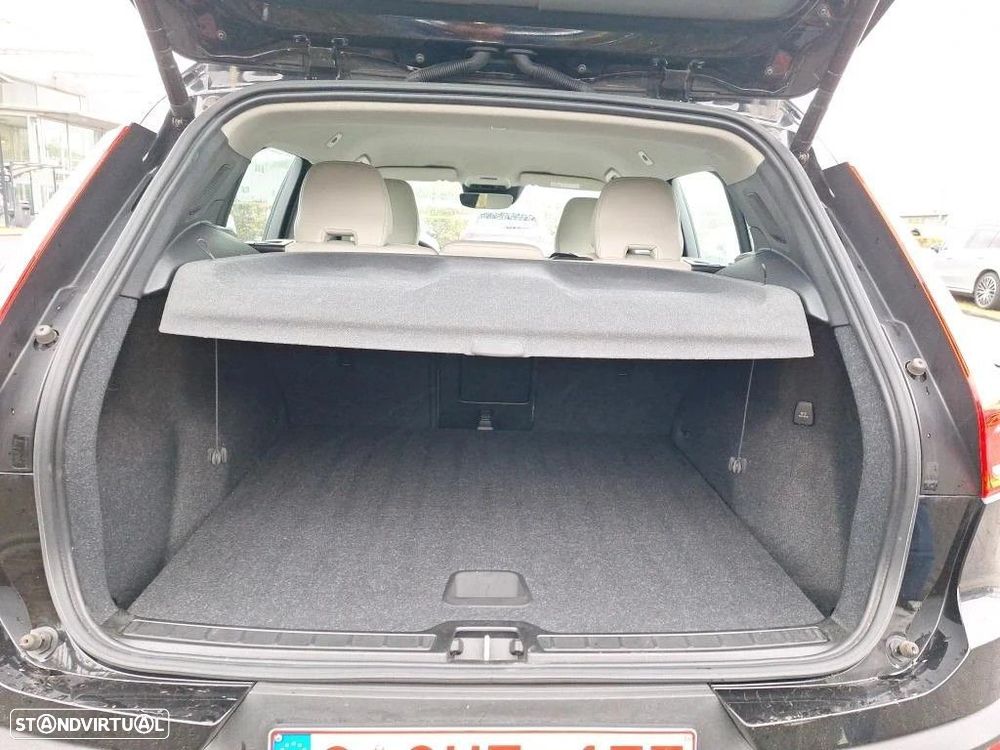 Volvo XC 40 1.5 T4 PHEV Plus Dark - 46