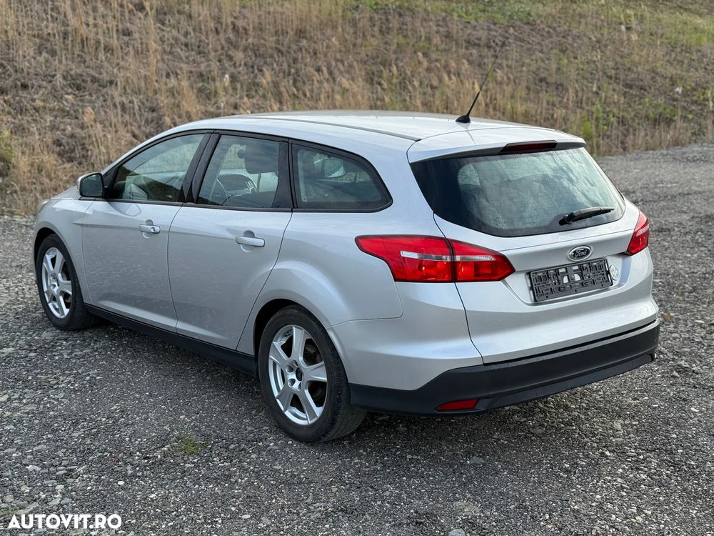 Ford Focus 1.5 TDCi DPF Start-Stopp-System Business - 6