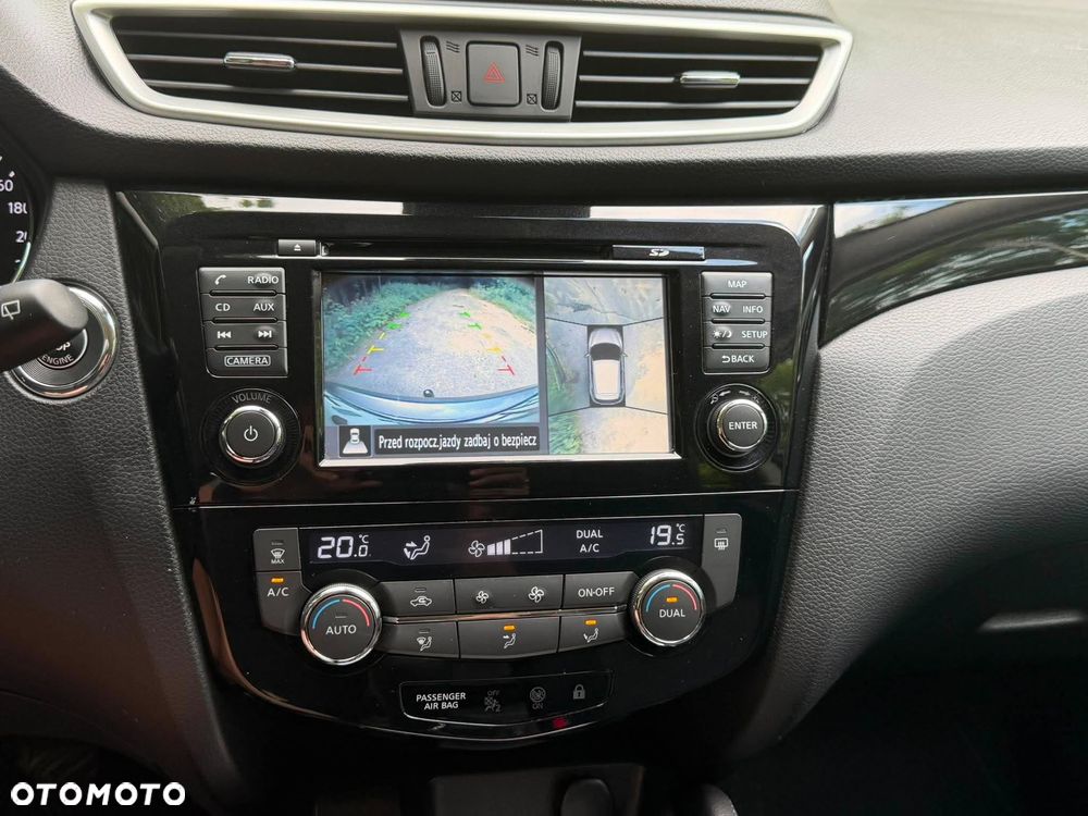 Nissan Qashqai 1.2 DIG-T N-Vision - 31