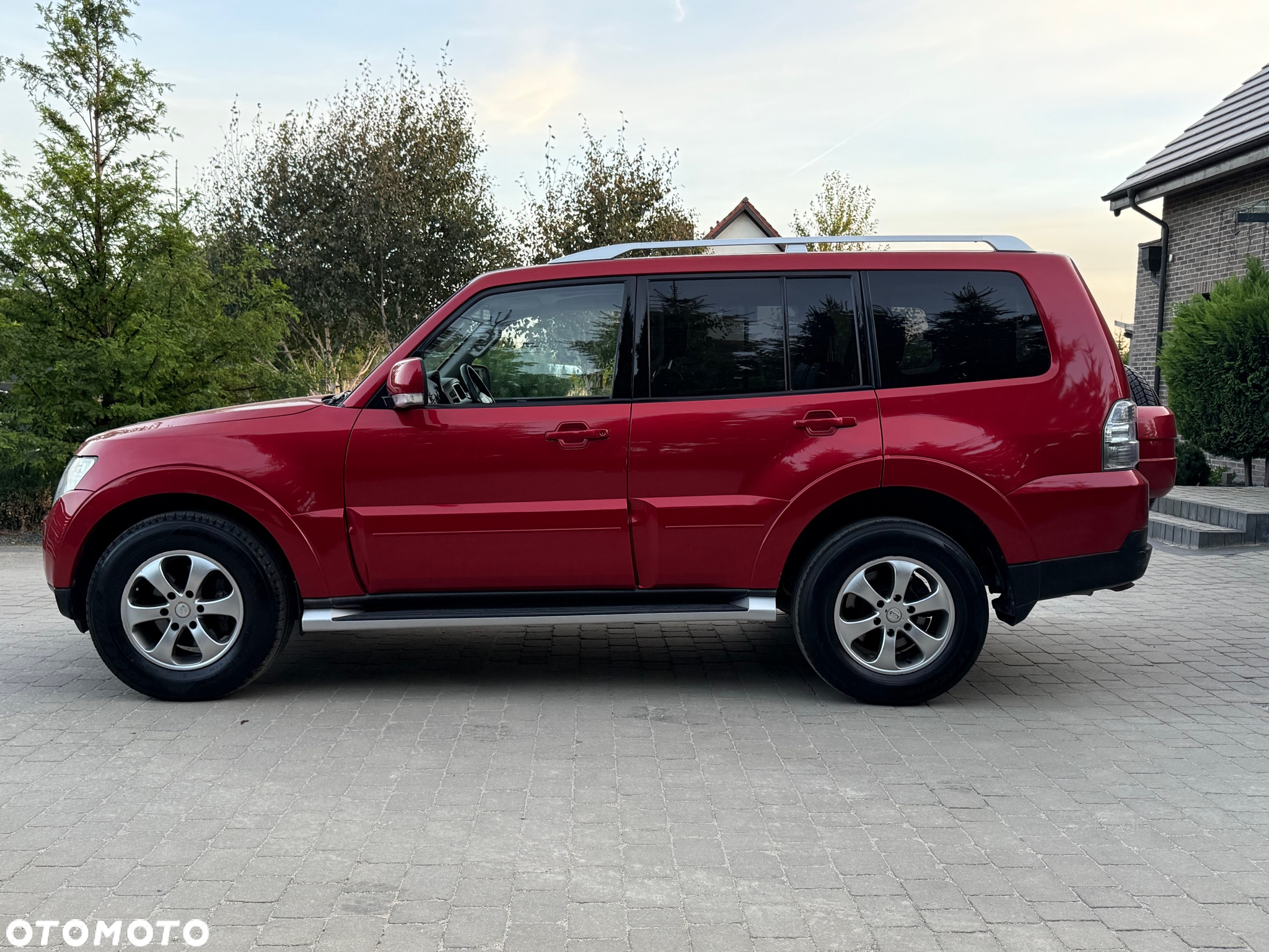 Mitsubishi Pajero 3.2 DID Intense + - 11
