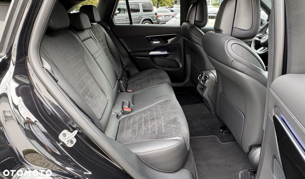 Mercedes-Benz GLC 220 d mHEV 4-Matic AMG Line - 10