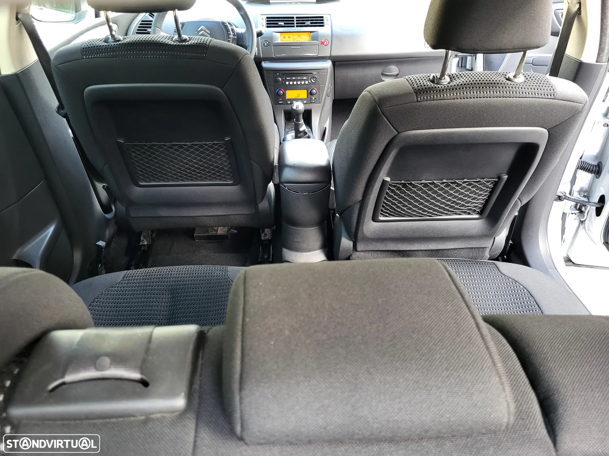 Citroën C4 1.6 HDi VTR Pack - 26