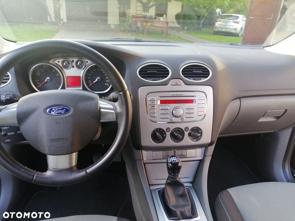 Ford Focus 1.6 Sport - 11