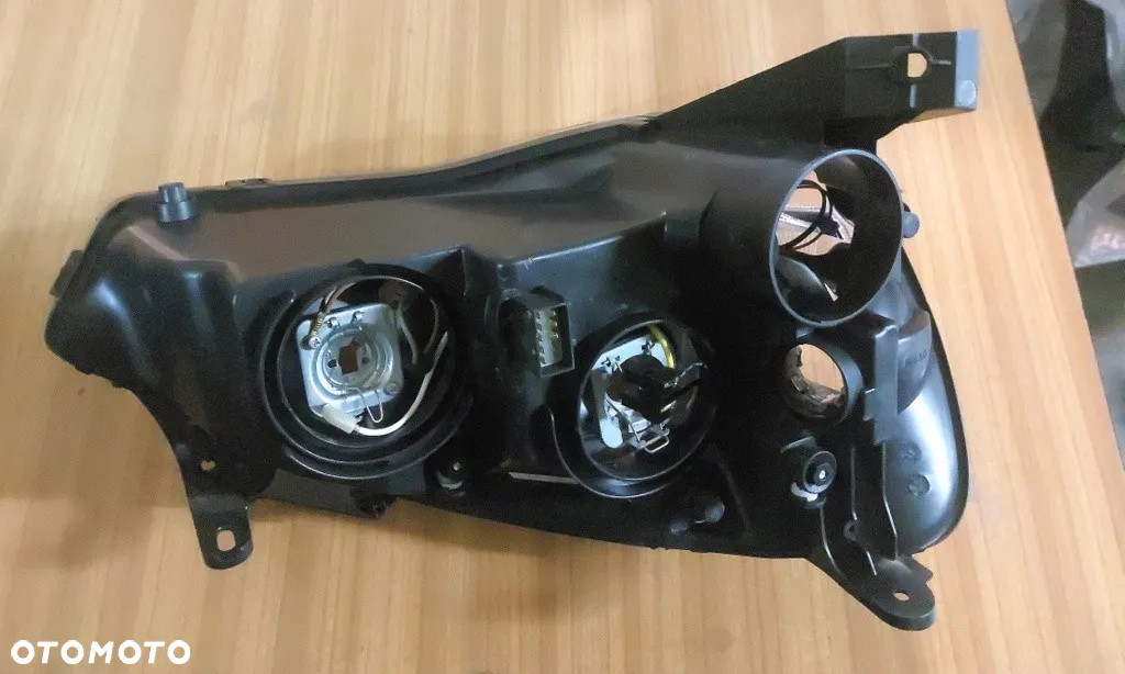 Reflektor lewy pasuje do Opel Corsa C 2000r - 3