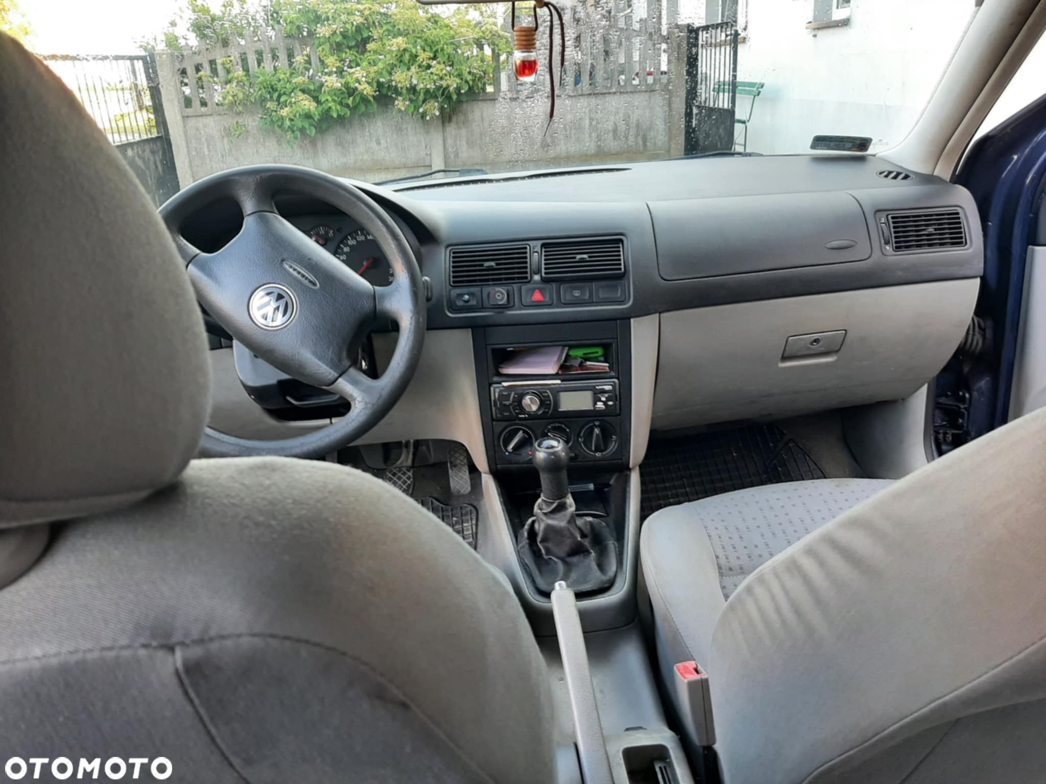 Volkswagen Golf - 5