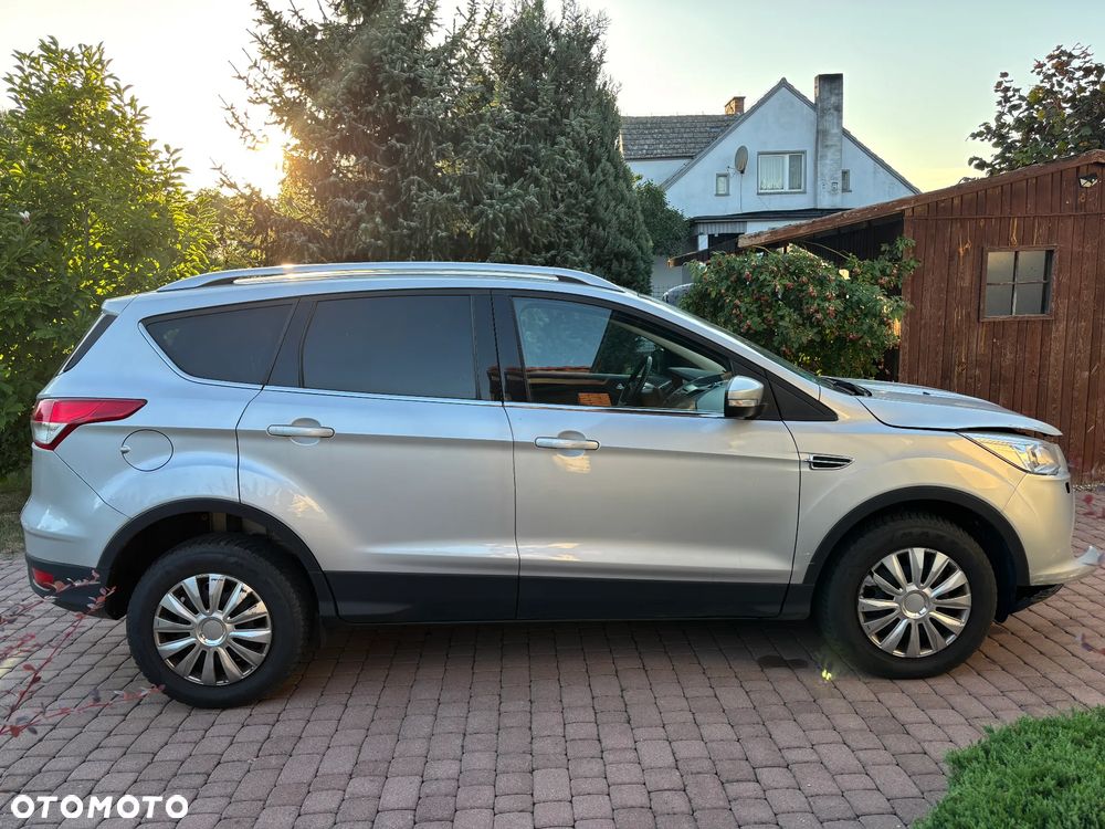 Ford Kuga 2.0 TDCi 4x4 Titanium - 6