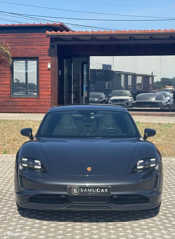 Porsche Taycan - 16