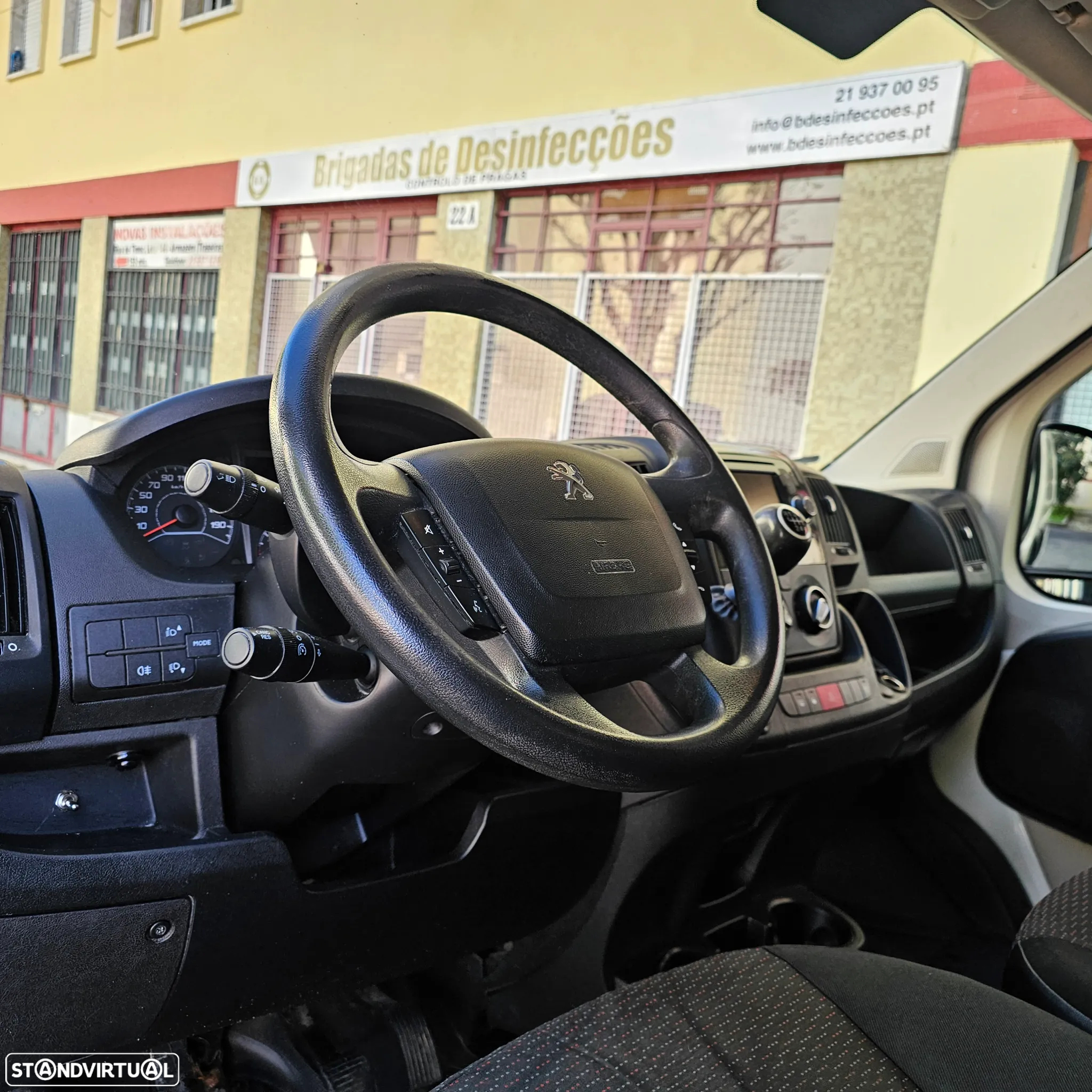 Peugeot Boxer 2.0 HDI Isótermica - 29