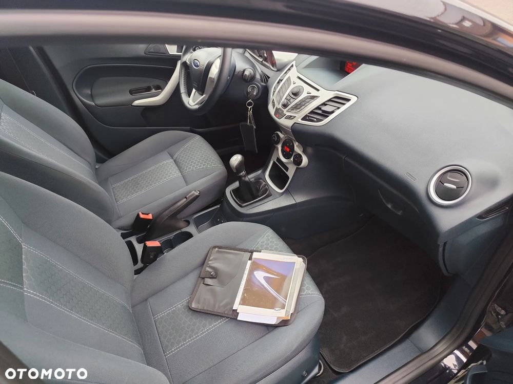 Ford Fiesta 1.25 Titanium EU5 - 17