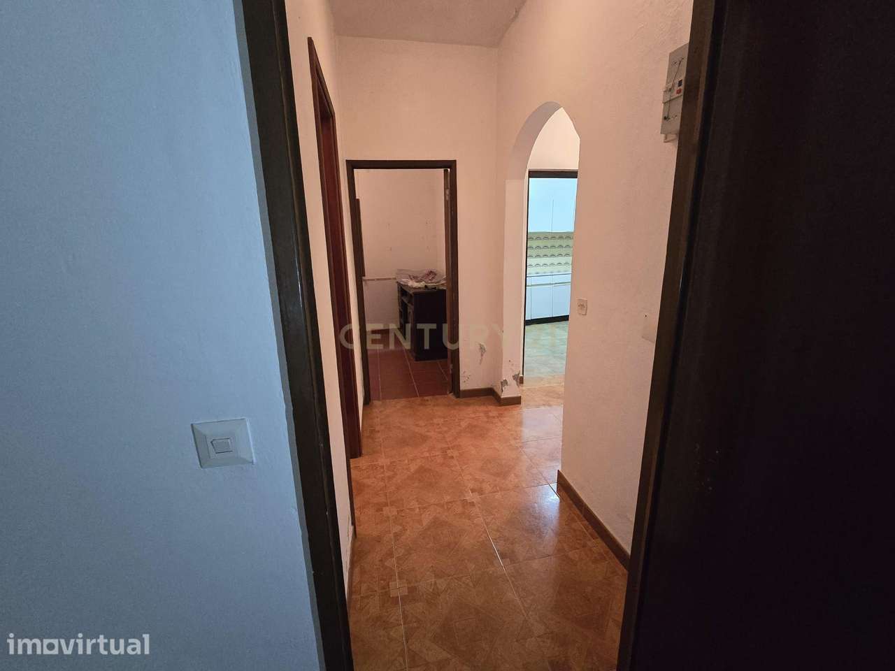 Moradia de Rés-do-Chão T2+2 e sotão para rentabilizar - Grande imagem: 5/26